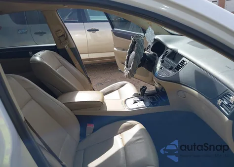 2011 Hyundai Genesis 3.8 from USA, damaged, VIN KMHGC4DE4BU117560